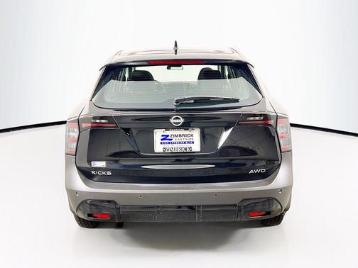 2025 Nissan Kicks S