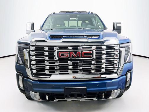Downpour Metallic 2025 GMC Sierra 2500 Denali