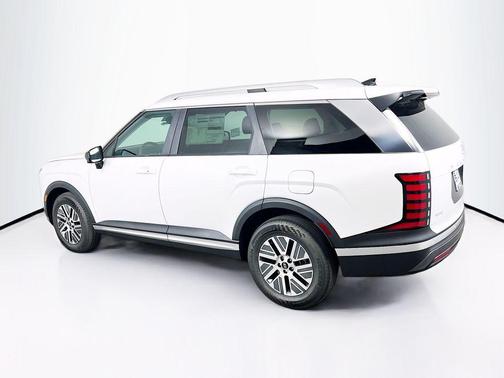 Creamy White Pearl 2026 Hyundai Palisade Hybrid SEL 7P