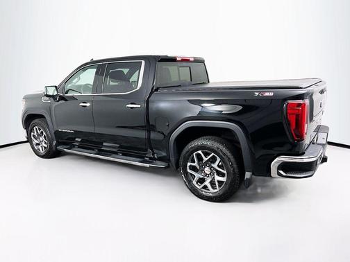 Onyx Black 2024 GMC Sierra 1500 SLT