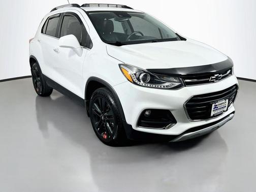Summit White 2020 Chevrolet Trax Premier