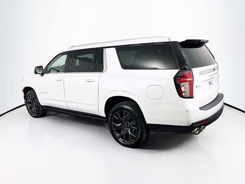 2023 Chevrolet Suburban 4WD High Country