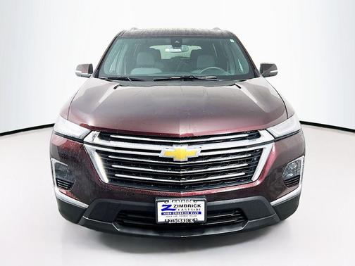 Black Cherry Metallic 2023 Chevrolet Traverse LT Cloth