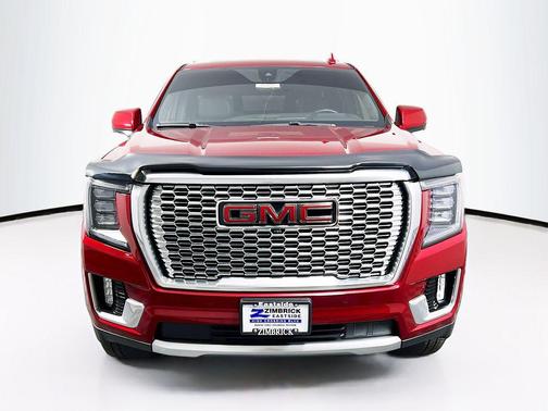 Maroon 2021 GMC Yukon XL Denali