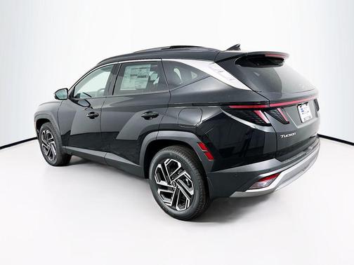 Phantom Black 2026 Hyundai TUCSON Limited