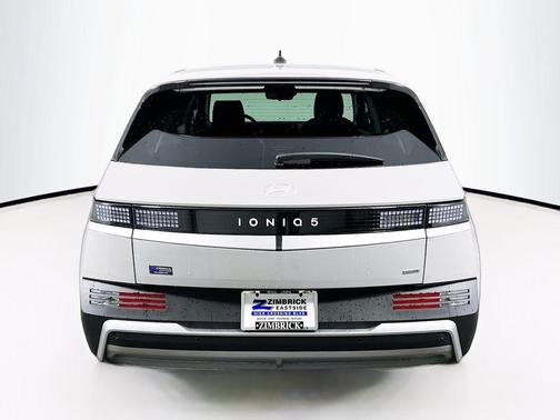 2026 Hyundai IONIQ 5 SE