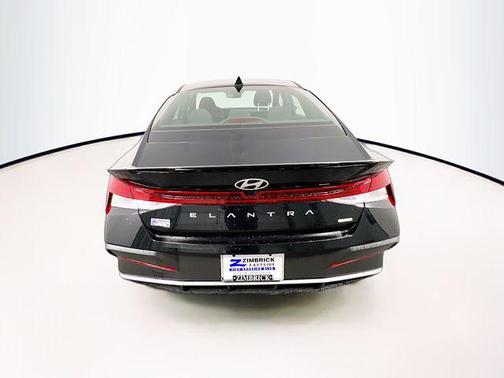 2025 Hyundai ELANTRA Sport