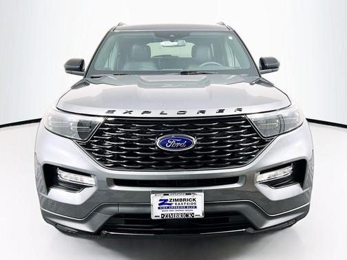 Carbonized Gray Metallic 2023 Ford Explorer ST-Line