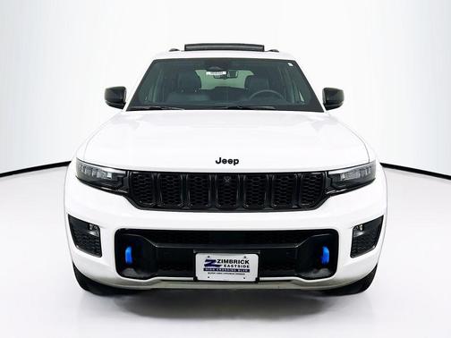 Bright White Clearcoat 2025 Jeep Grand Cherokee 4xe Anniversary Edition