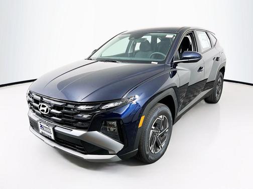Deep Sea 2026 Hyundai TUCSON Hybrid Blue SE