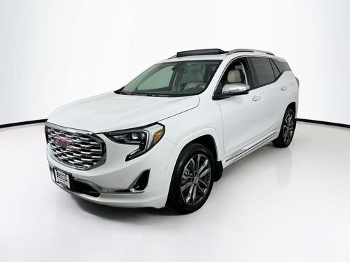 Summit White 2018 GMC Terrain Denali