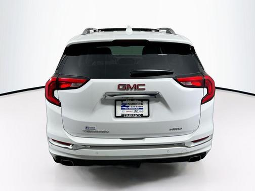 Summit White 2018 GMC Terrain Denali