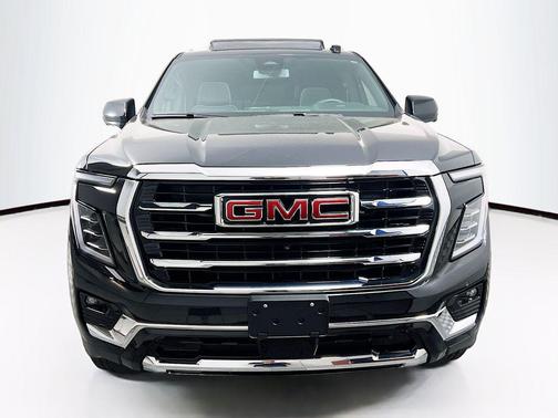 Onyx Black 2025 GMC Yukon XL Elevation 4WD
