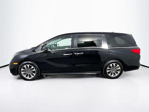 Crystal Black Pearl 2023 Honda Odyssey EX-L