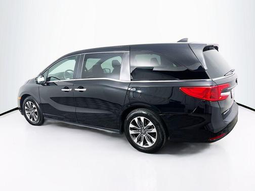 Crystal Black Pearl 2023 Honda Odyssey EX-L