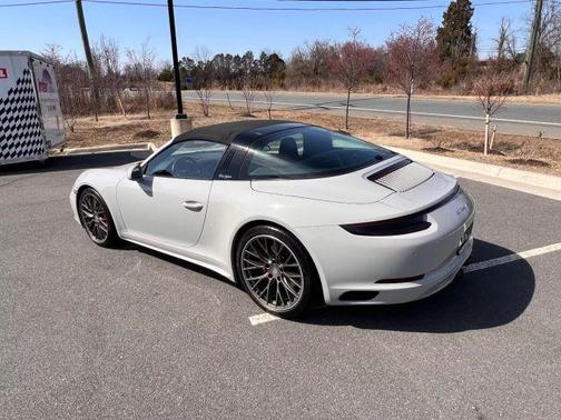 2019 Porsche 911 Targa 4S