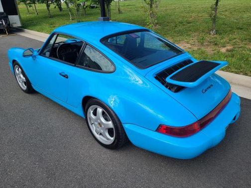 1992 Porsche 911 Carrera 2