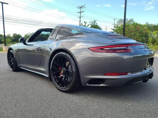 2017 Porsche 911 Targa 4 GTS