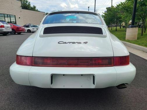 1991 Porsche 911 Carrera 4