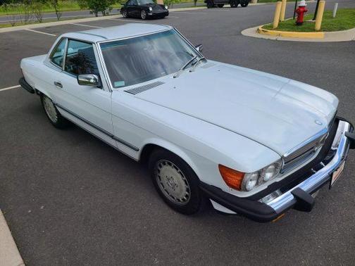 1989 Mercedes-Benz SL-Class 560SL