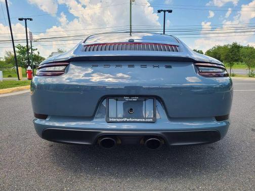 2017 Porsche 911 Carrera