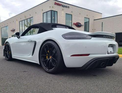 2022 Porsche 718 Spyder Base