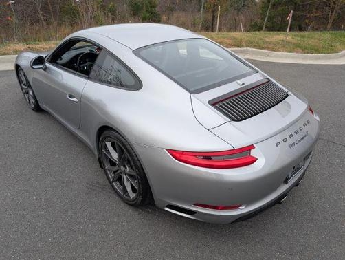 2019 Porsche 911 Carrera T