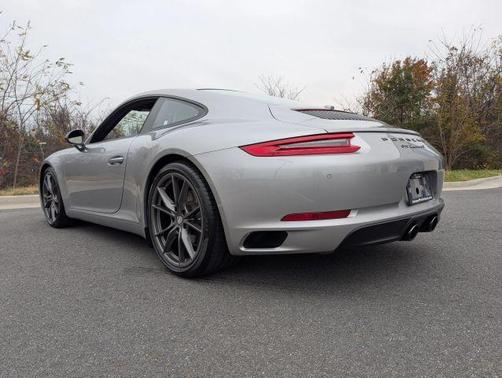 2019 Porsche 911 Carrera T