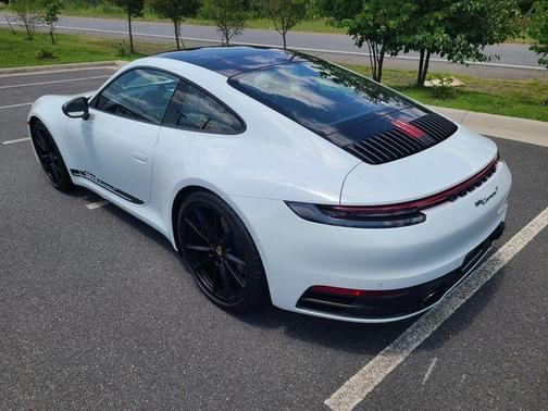 2024 Porsche 911 Carrera T