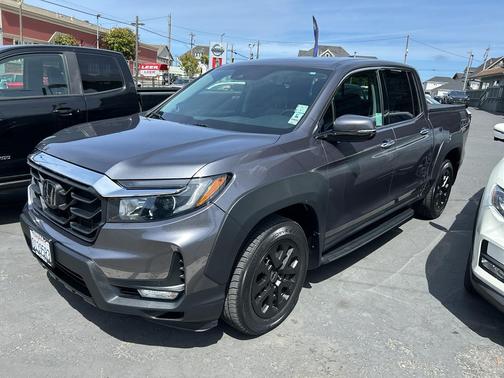Modern Steel Metallic 2023 Honda Ridgeline RTL-E