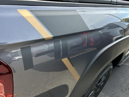 Modern Steel Metallic 2023 Honda Ridgeline RTL-E