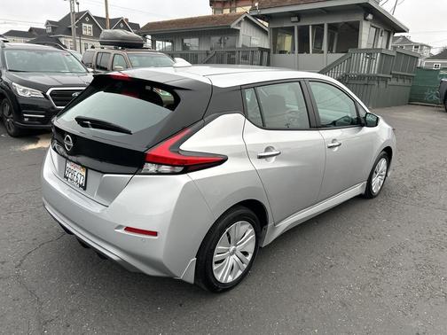 2025 Nissan Leaf S