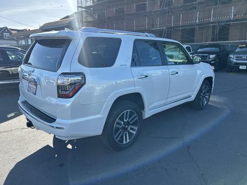 Wind Chill Pearl 2024 Toyota 4Runner Limited