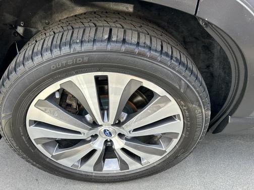 2019 Subaru Ascent Limited 8-Passenger