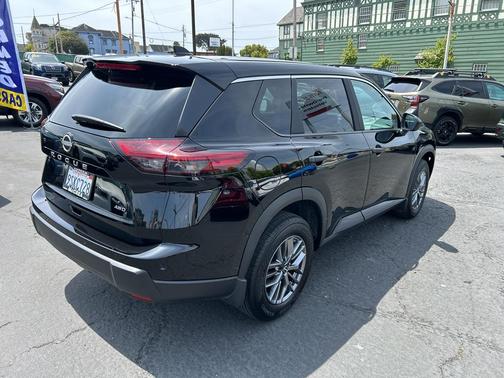 2025 Nissan Rogue S