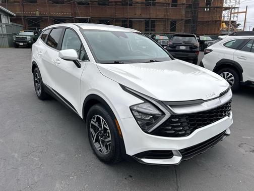 2023 Kia Sportage LX