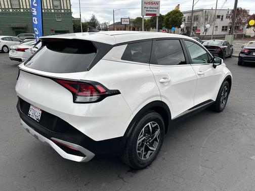 2023 Kia Sportage LX