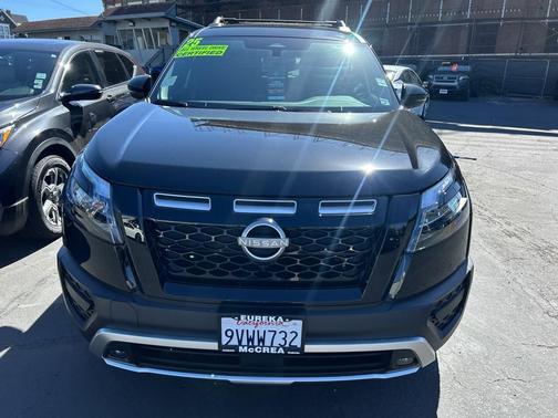 2025 Nissan Pathfinder Rock Creek