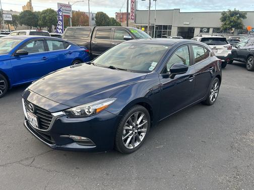 2018 Mazda Mazda3 Touring