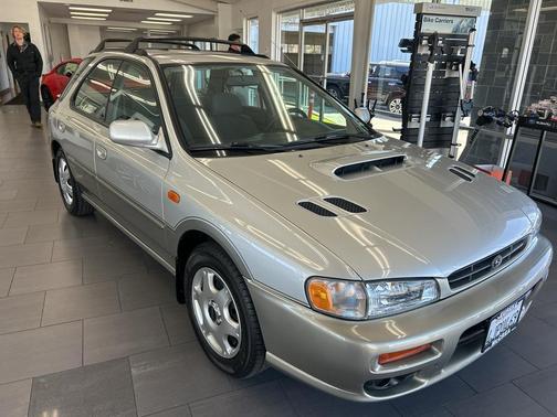 2000 Subaru Outback 