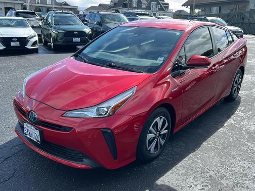 2019 Toyota Prius LE