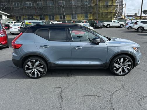 Thunder Gray 2021 Volvo XC40 Recharge Pure Electric P8