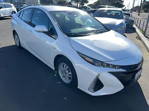 2019 Toyota Prius Prime Plus