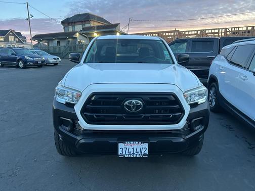 2019 Toyota Tacoma SR