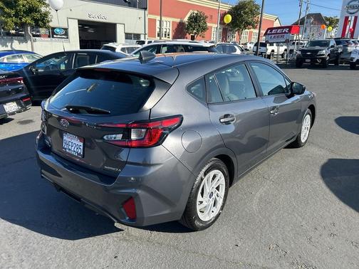 2024 Subaru Impreza Base