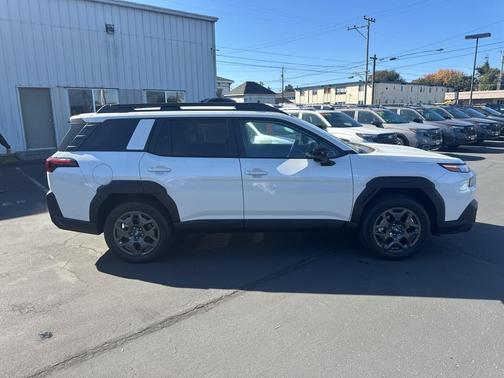 Crystal White Pearl 2026 Subaru Outback Premium