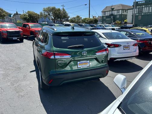 2022 Toyota Corolla Cross LE