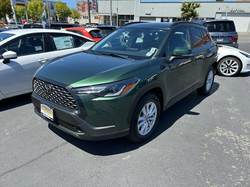 2022 Toyota Corolla Cross LE