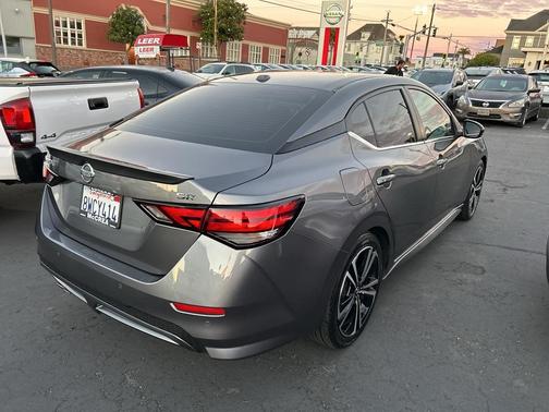 2021 Nissan Sentra SR