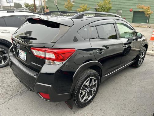 Crystal Black Silica 2018 Subaru Crosstrek 2.0i